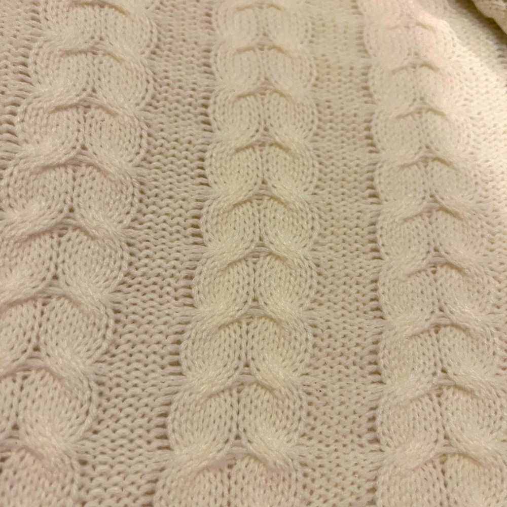 Hobby Lobby Chunky Cable Knit Christmas Tree Skirt Ivory Holidays 21x48"